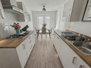 Photo 7- click for photo gallery